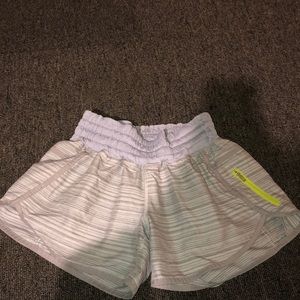 Lulu lemon tracker short